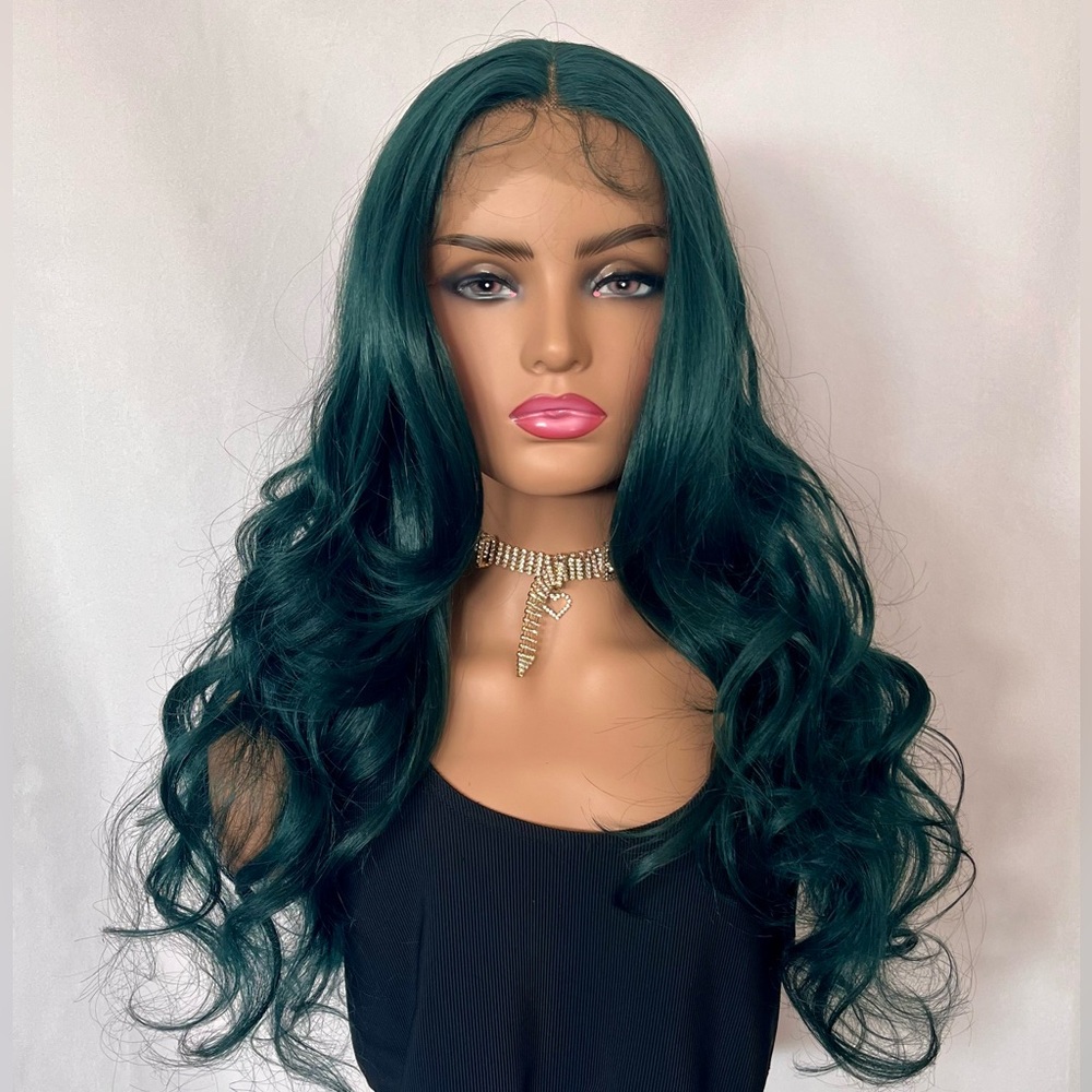 Very Pretty! Deep Green Premium Fiber Lace Front Wig - Daily Wear/Events/Photos